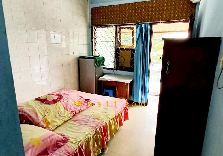 Foto Kost di Dukuh Kupang, Dukuh Pakis, Id 3734