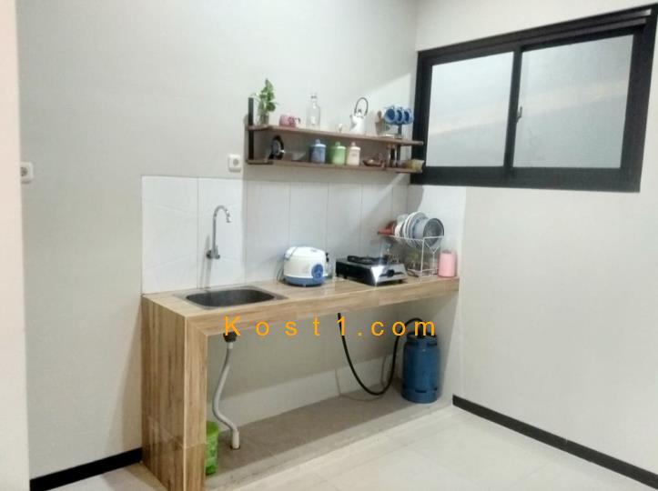 Foto Phoenix Livin Dukuh Kupang, Kost Id 4284