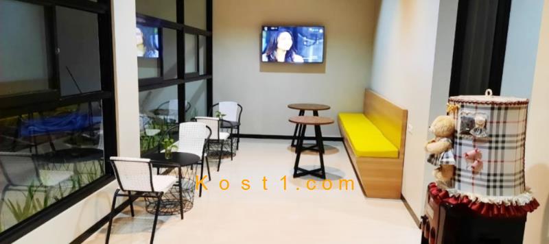 Foto Phoenix Livin Dukuh Kupang, Kost Id 4284
