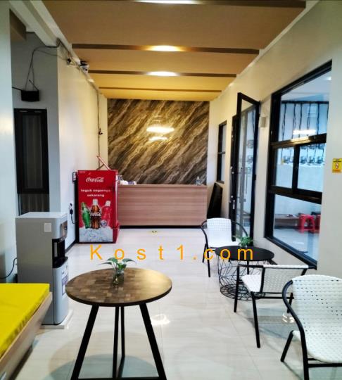 Foto Phoenix Livin Dukuh Kupang, Kost Id 4284